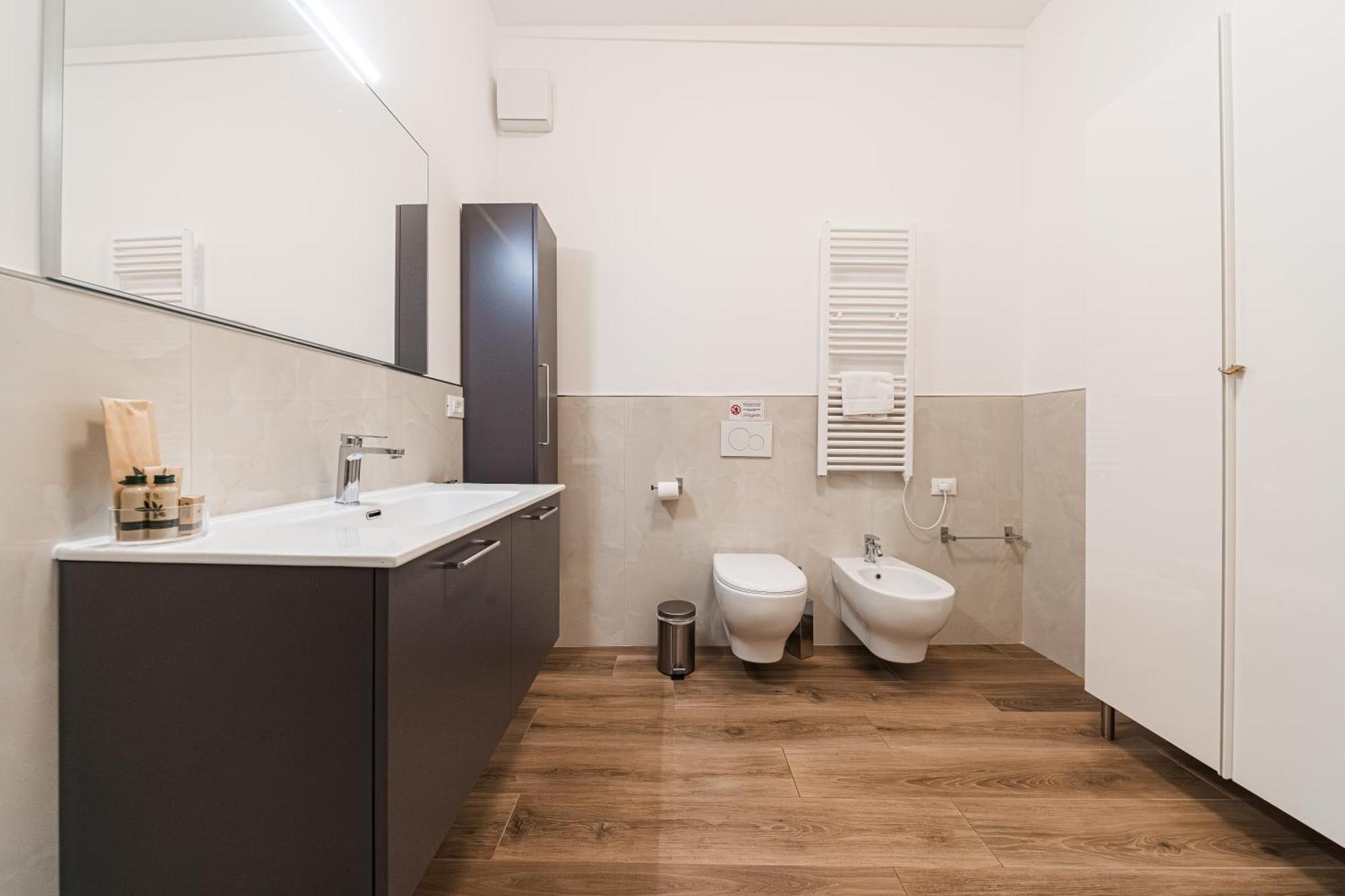 New - Venturini Suites In Bologna Centre Zewnętrze zdjęcie